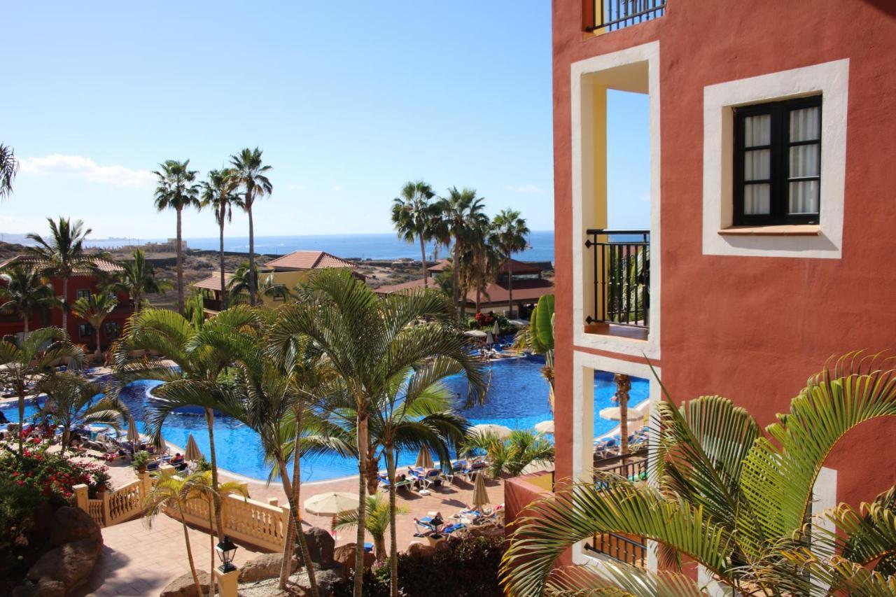 ホテル Bahia Principe Sunlight Costa Adeje エクステリア 写真