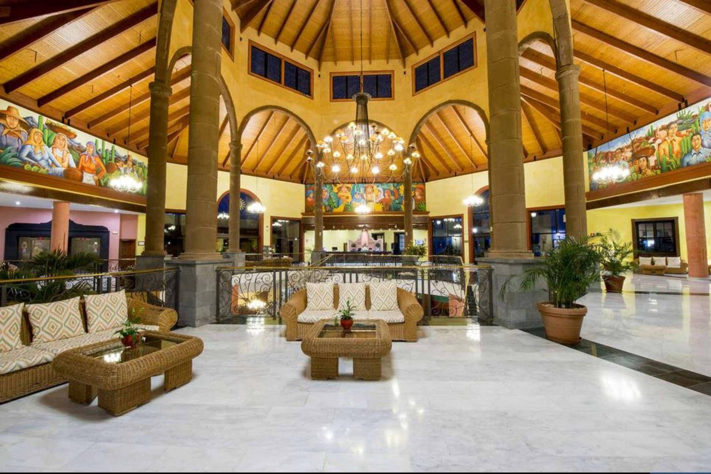 ホテル Bahia Principe Sunlight Costa Adeje エクステリア 写真