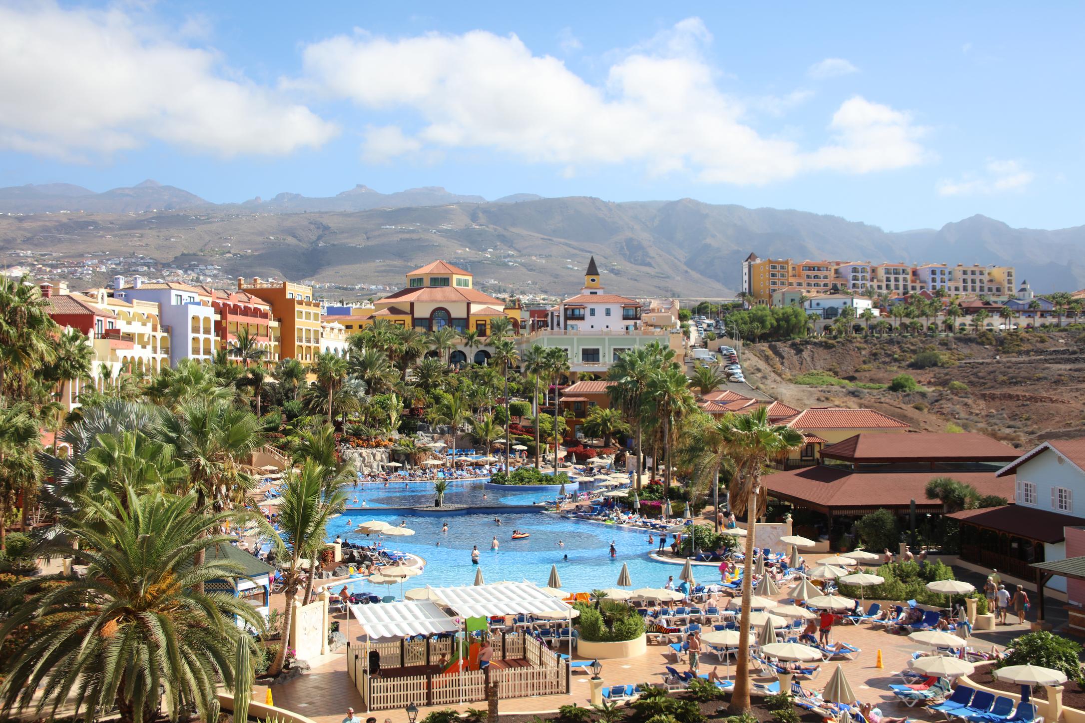ホテル Bahia Principe Sunlight Costa Adeje エクステリア 写真