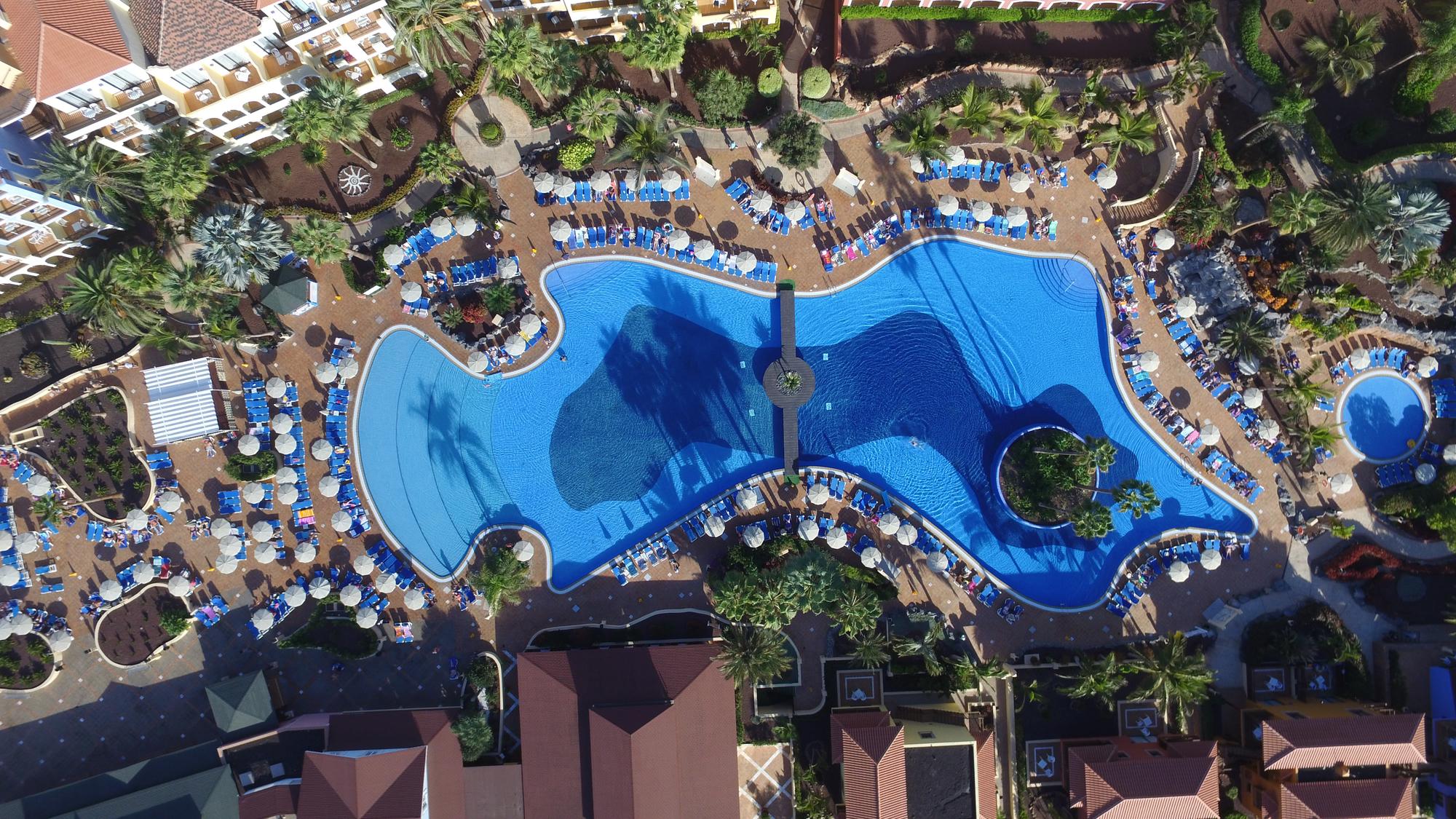 ホテル Bahia Principe Sunlight Costa Adeje エクステリア 写真