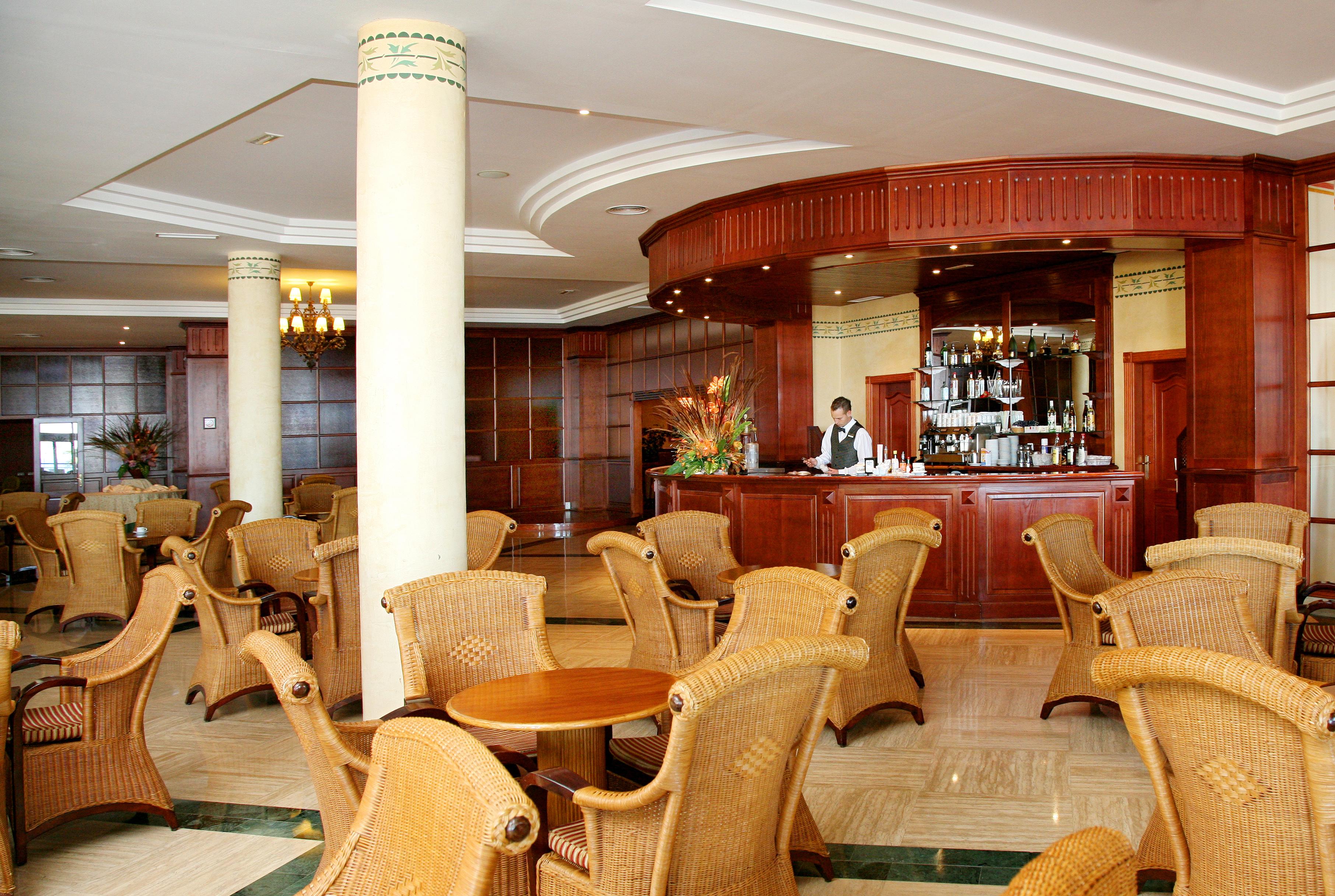 ホテル Bahia Principe Sunlight Costa Adeje エクステリア 写真