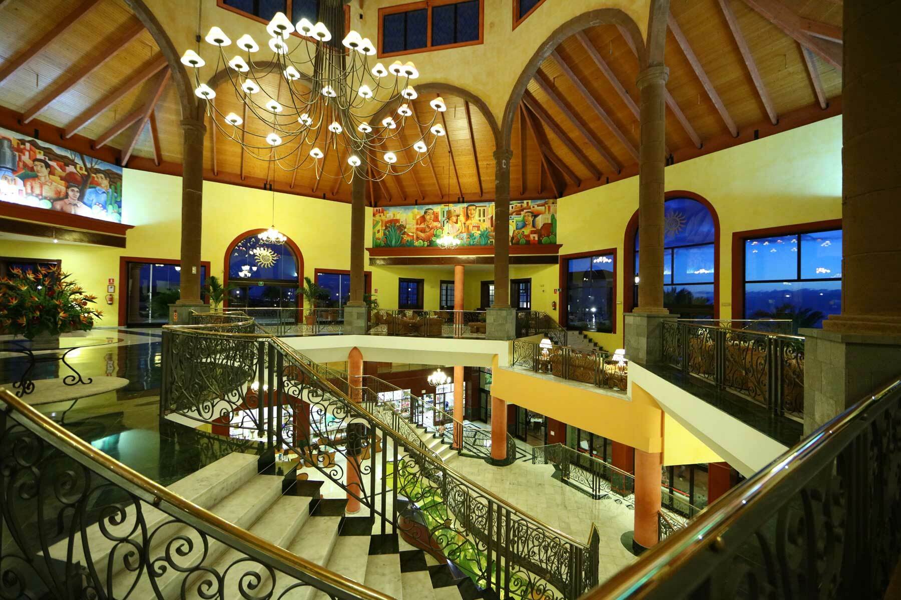 ホテル Bahia Principe Sunlight Costa Adeje エクステリア 写真